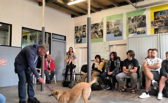 Demonstrating of skills of guide dog at DYADIS centre